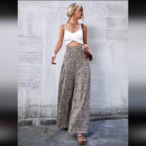 SHEIN Leopard Print Palazzo Pants. Size M/6.